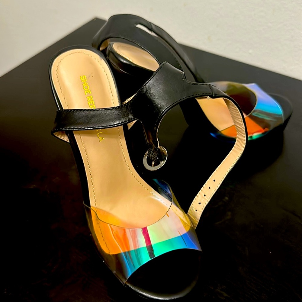 SHOE REPUBLIC LA Black platform heels